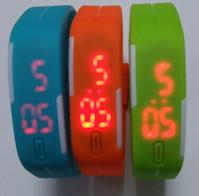 China Low cost Sport Watch with time and date display, button battery embedded for sale