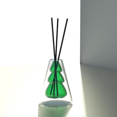 China Sustainable Unique New Design Home Decoration Christmas Glass Bottle Reed Diffuser for sale