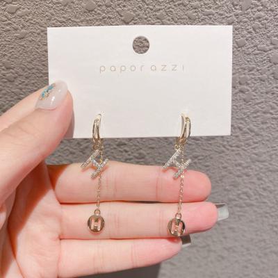 China FASHIONABLE Korean retro tassel creative long gold plated earrings personalized handmade dangle letter earrings for sale