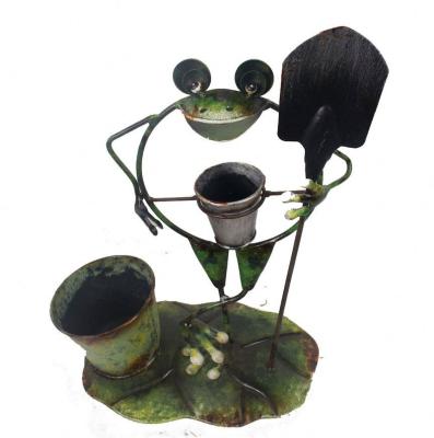 China Modern wholesale animal shape flower pot metal animals frog with pots flower pot for balcony for sale