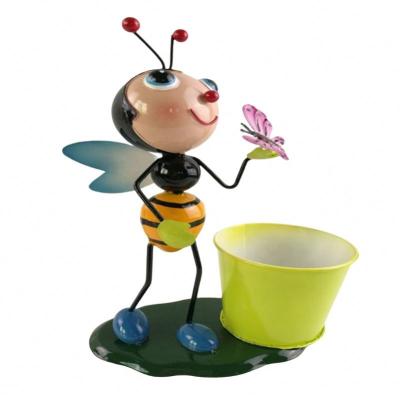 China Minimalist Metal Bee Metal Crafts Home and Garden Decor with Planter Iron Bee Decor for sale