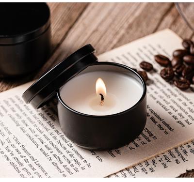 China Decorative 100% Natural Aromatherapy Soy Wax Gift Set 4.4oz Tin Scented Candles for Birthdays for sale