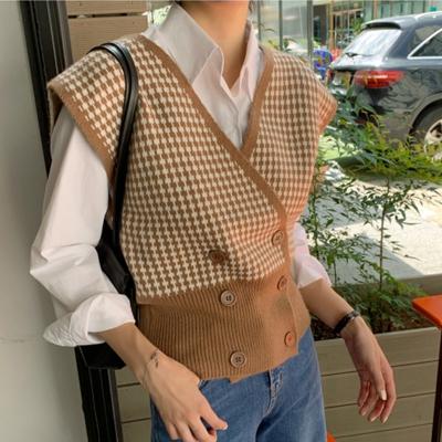 China Retro Long Sleeve French Knitted Jacquard Wool Tank Top Cardigan Women Plaid Outwear Sweater Invest Sleeveless Crossover Tops Female for sale