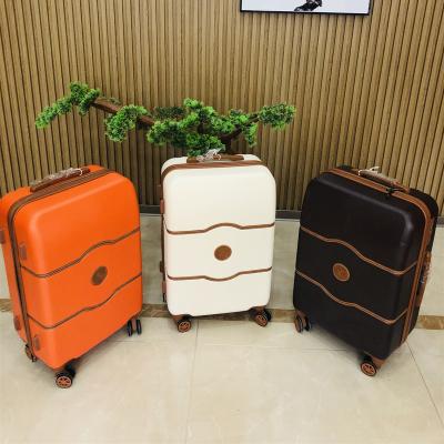 China Shell Trolley Luggage Hard Carry On Luggage Sets Good Quality Travel Luggage Bags Suitcase for sale