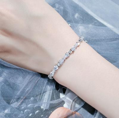 China Trendy set Explosive Korean simple zircon claw fashion ladies bracelet pull drop water adjustable bracelet for sale