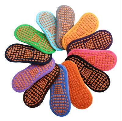 China Baby House Yoga Sport Sports Dressmaker Knocks Kids Winter Soften Shortly Knock Stick Floor Anti-Skid Socks for sale