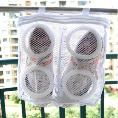 China Modern Trainers Sneakers Slippers Large Padded Mesh Shoes Protector Bag Travel Laundry Drying Organizer With Hanging Rope for sale