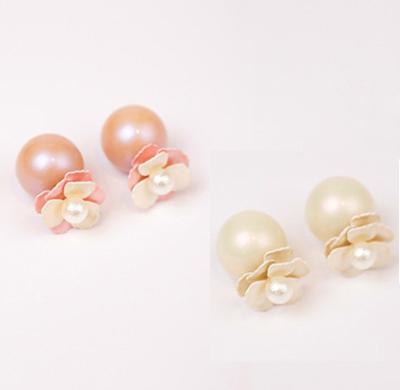 China ALLOY Korea flower pearl earrings girls earring lovely double pearl flower fashionable hot side earrings for sale