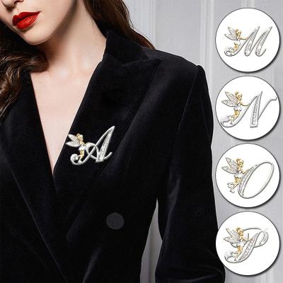 China Custom Gold Silver/Custom Fashion Filled Gold 925 Sterling Silver Men Designer Brooches Women Letter Crystal Rhinestone Pearl Jewelry Luxury for sale