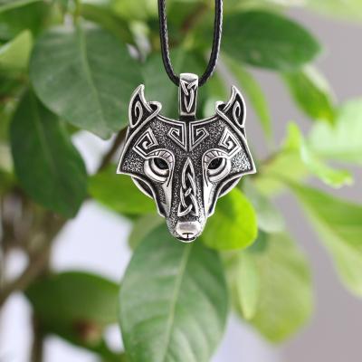 China Original Animal Jewelry Wolf Kopf Halskette Norse LANGHONG Talisman Wolf Head Necklace For Men Religious Knot Necklace for sale