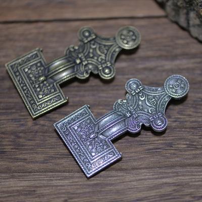 China LANGHONG Classic Fibula Brooch For Women Viking Brooch Talisman Jewelry for sale