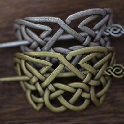 China Legendary LangHong Viking Hairpin Viking Celtics Knot Hairpin For Women Hair Jewelry 55*70MM for sale