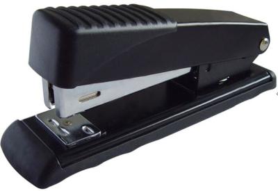 China Classical Type Black Metal Office Stapler For 24/6 26/6 Staples 20 Sheets Paper Capacity for sale