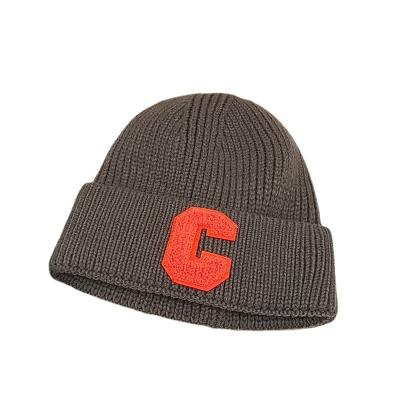 China COMMON Customize Knit Cuffed Acrylic Slouchy Beanie, Woven Label Logo Beanies, Fisherman Skull Hats Winter Hat for sale