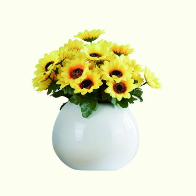 China Hot Selling Minimalist White Ceramic Ball Vase Wholesale Flower Decoration Porcelain Modern Home Vase for sale