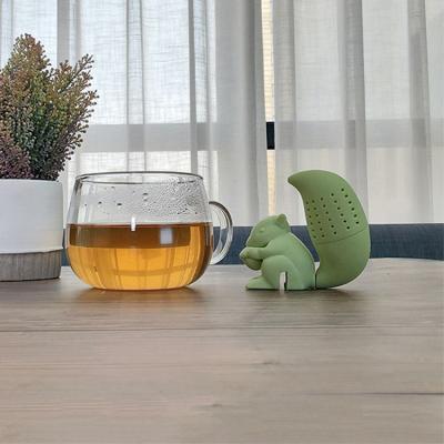 China Modern Reusable Food Grade Spinning Tail Squirrel Shape Silicone Strainer Tea Infuser Filter for sale