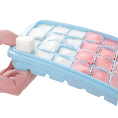 China Low Price Food Grade Viable Ice Trays Cool Drink Ice Cube Tray Mold Easy Release Silicone Ice Maker Mold With Lid for sale