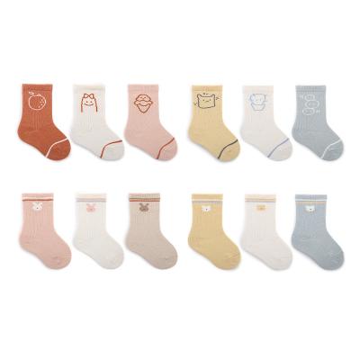 China New breathable pi spring baby bumps cute cartoon mid-tube cotton socks loose mouth boneless socks for sale