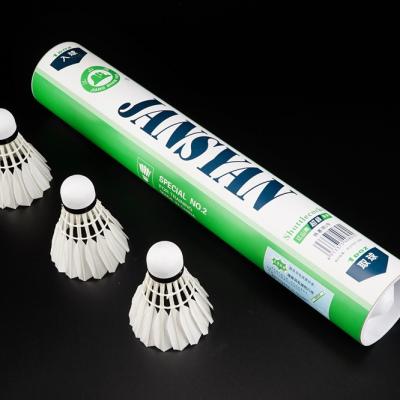 China 77/78 tournament professional cheap price badminton high speed shuttlecock for professional indoor badminton training in korea market for sale