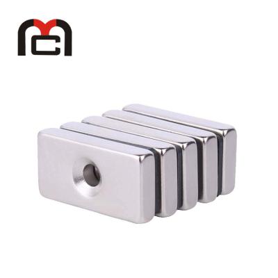 China Industrial Magnet Permanent Neodymium N52 Square Magnet With Hole for sale