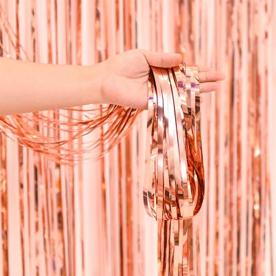 China Party Decoration 1*2M Matte Gold Foil Fringe Metallic Curtain For Party Backdrop Curtain for sale