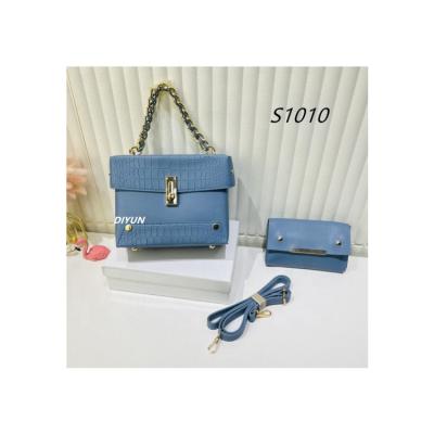 China Fashion China PU Leather Material Handbags Set 2 In 1 Sale Square Handbags Fashion Trend Wrist Bags for sale