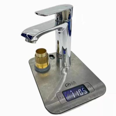 China Modern Top Quality Latest Design Square Thermostatic Faucets Basin Swivel Faucet for sale