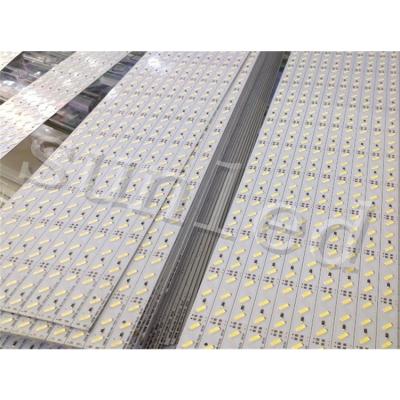 China 2014 Hot sale 12v 72pcs smd aluminum 7020 led panel strip for sports stadiums for sale