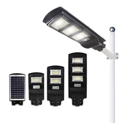 China HIGHWAY 30w 60w 90w All In One Integrated IP65 Smart Solar Street Light Outdoor Lighting for sale