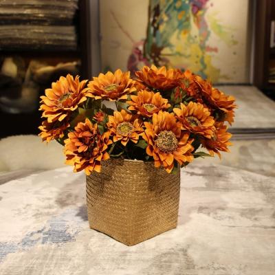 China Hot Selling Quality VFL-047 Quality Artificial Silk Flower Wedding Sunflower Garland Large Head Silk Decorative Sunflowers for sale