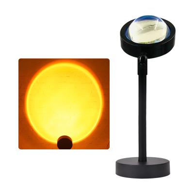 China Modern Hot Selling Romantic Amazon LED Projection Lamp Sunset Light Socket Bedroom Pictures Selfie Atmosphere Night Light Sunlight for sale