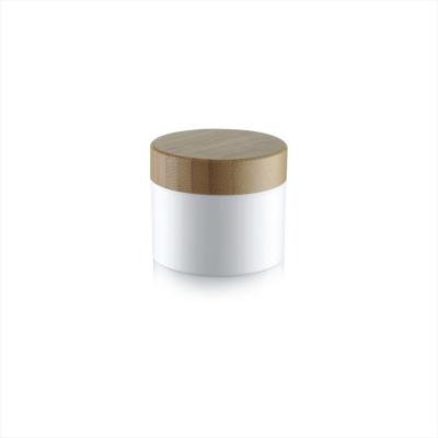 China 30gCustomized Skincare Cosmetic Packaging Recycled Empty Skincare Container Environmental Friendly Cosmetic Plastic Jar With Spoon With Bamboo Screw Lids for sale