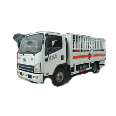 China New Design Sinotruk 4*2 Cargo Truck Barrier Truck Cargo Transit Trucks 5995*2000*2440 for sale