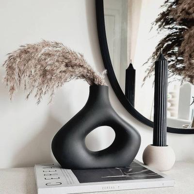 China Simple Style Two Style Black White Color Decorative Simple Vase Ceramic Vase In Living Room Balcony Study for sale