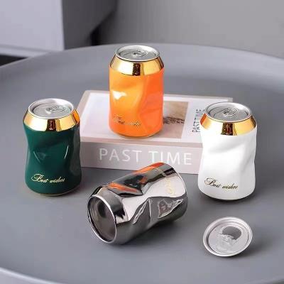 China Light Luxury Gold Sliver Style Ceramic Portable Ashtrays For Smoking For Hotel Restaurant for sale