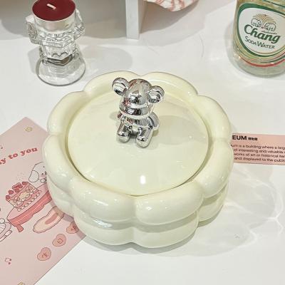 China Small Novelty Light Luxury Funny White Porcelain Style Portable Ashtrays For Hotel Restaurant for sale