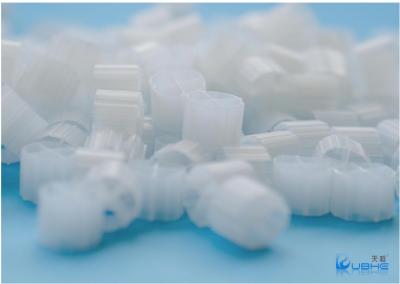 China Cube Shaped Polymer Composite Gel Biocarriers With 98% Porosity For PH 6-10 Applications à venda