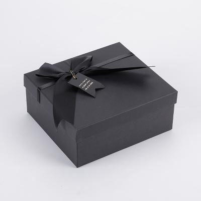 China TOSUN Recyclable Custom Luxury Black Paper Gift Boxes Packaging Luxury Lid And Base Box For Gifts Packaging With Ribbon for sale