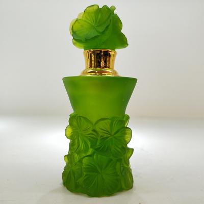 China Arabic Outlet Custom Perfume Bottles Glass Oil Dropper Bottle For Wedding Gift for sale