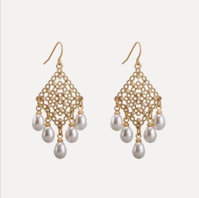 China Nickel Free 5.5 x 2.3cm 7.5g Hollow Out Gold Filigree Earrings, Gold Boho Pearl Earrings for sale