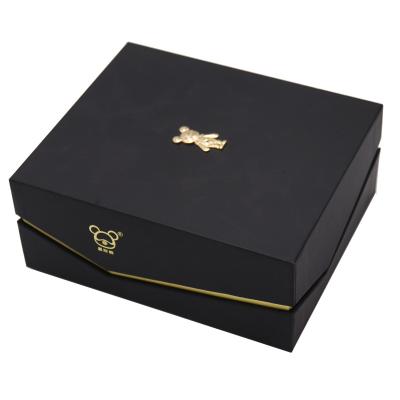 China Custom Logo Luxury Black Magnetic Closure Recycled Rigid Cardboard Gift Box for sale