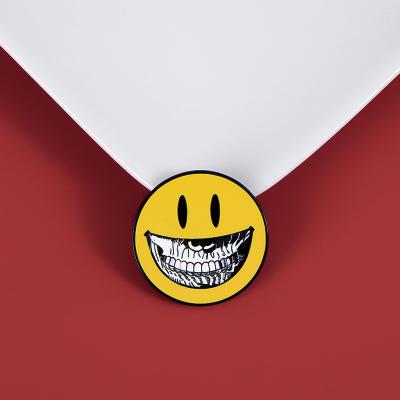 China Wholesale Smiley Brooch Smile Metal Badge Funny Cartoon Clothes Accessories Pendant Pin for sale