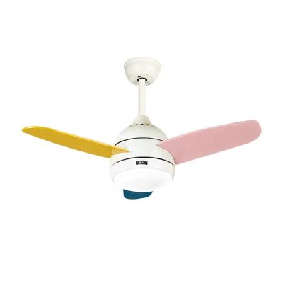 Cina Modern Kid Room Remote Control Ceiling Fan Smart Energy Saving Decorative With Light in vendita