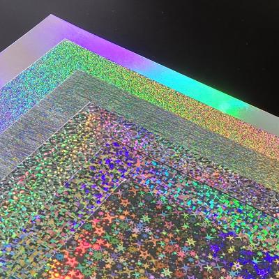 China Biodegradable Plastic Free Recyclable Compostable Iridescent Multi Pattern Iridescent Bonded Paper For Packaging for sale