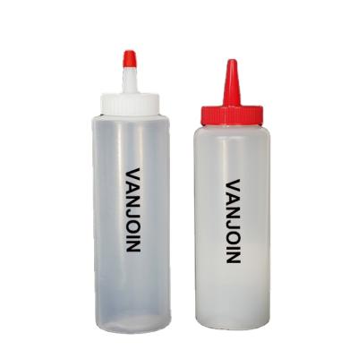 China Comfortable Handle 16 oz 500ml Squeeze Bottle Refillable Dropper Plastic Soft Bottle For Condiment Sauce for sale