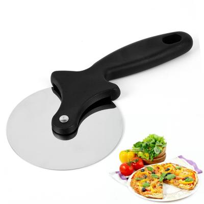 China Workable Stainless Steel Pizza Cutter Knife Round Shape Pizza Wheels Cutter With Accessories Plastic Pizza Kitchen Handle Baking Tool for sale