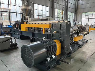 China 15000KG Kapazität Kunststoff Extrusionsmaschine automatischer Kunststoff Granulat Extruder zu verkaufen