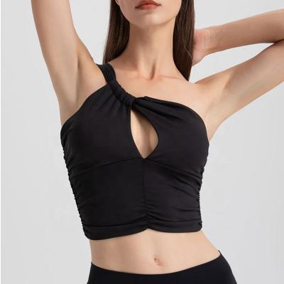 China Breathable Womens One Shoulder Sports Bras Workout Yoga Bras Padded Athletic Sports Running Sexy Cute Crop Top for sale