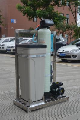 Chine Les solides solubles encadrent le système d'adoucissant de réservoir de résine enlèvent le manuel automatique d'échelle de l'eau à vendre