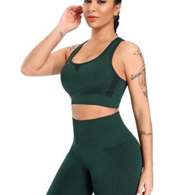 China Breathable Hot Selling Yoga Set Women Tight Seamless Bra Sports Running Fitness Clothing Seamless Leggings Set for sale